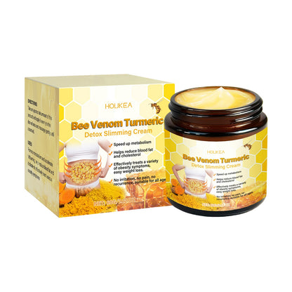 Crème amincissante et sculptante au curcuma, texture légère et application sur la peau pour une silhouette affinée.